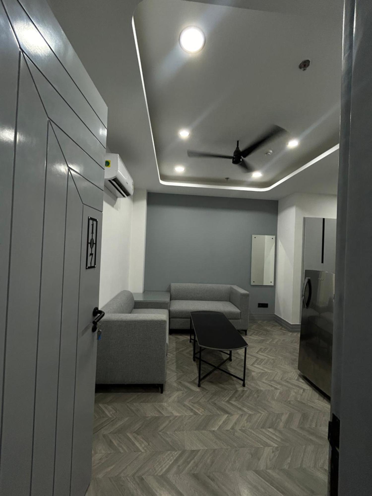 Bedchambers Serviced Apartment, Golf Course, Gurgaon Esterno foto