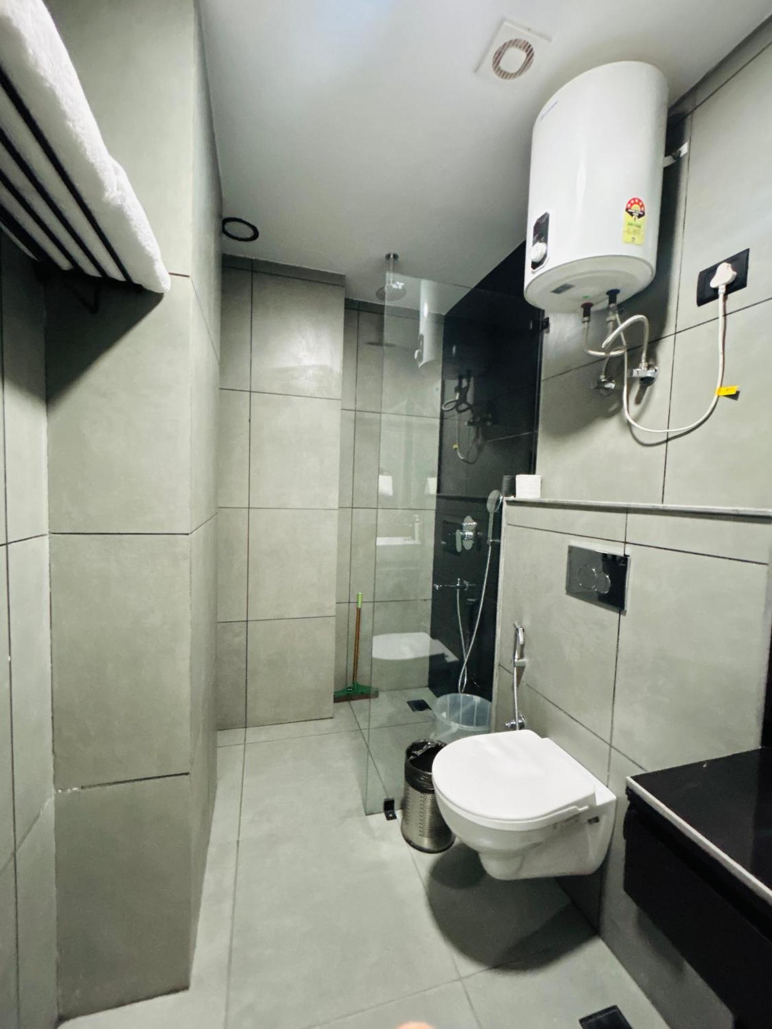 Bedchambers Serviced Apartment, Golf Course, Gurgaon Esterno foto