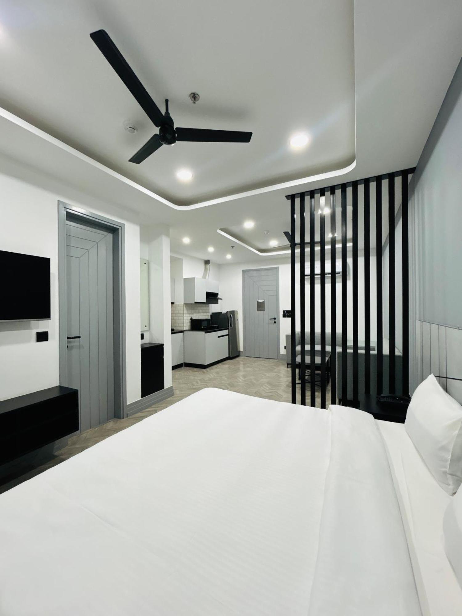 Bedchambers Serviced Apartment, Golf Course, Gurgaon Esterno foto